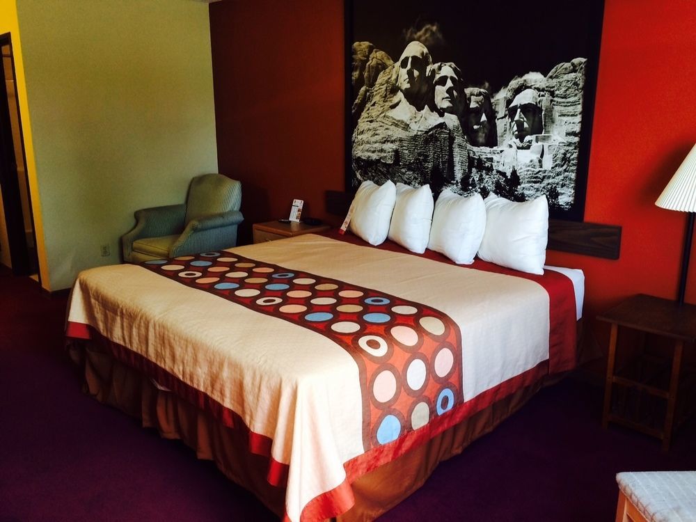 Super 8 By Wyndham Chadron Ne Hotel Ngoại thất bức ảnh